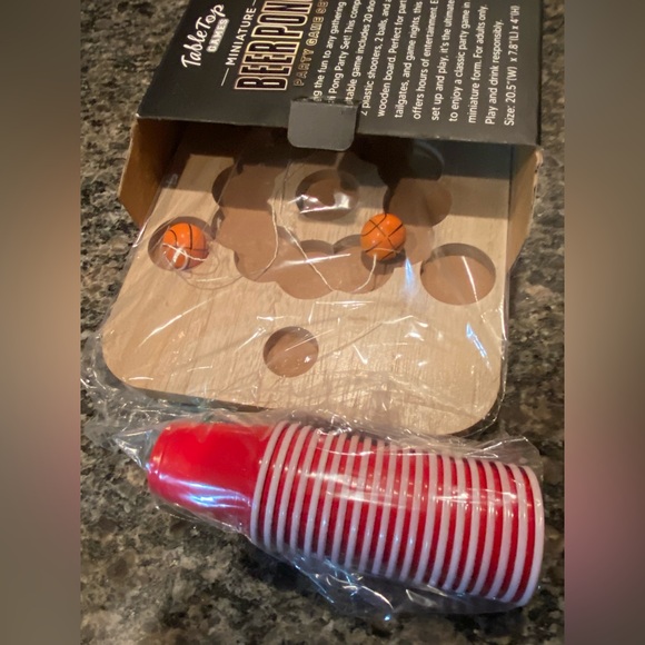 Mini Pong Beer Party Game Set - Red - Picture 3 of 3